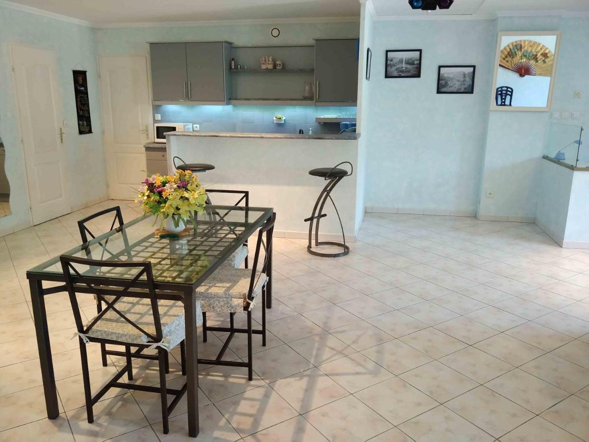 Pied A Terre Marseille 11° Apartment Exterior photo